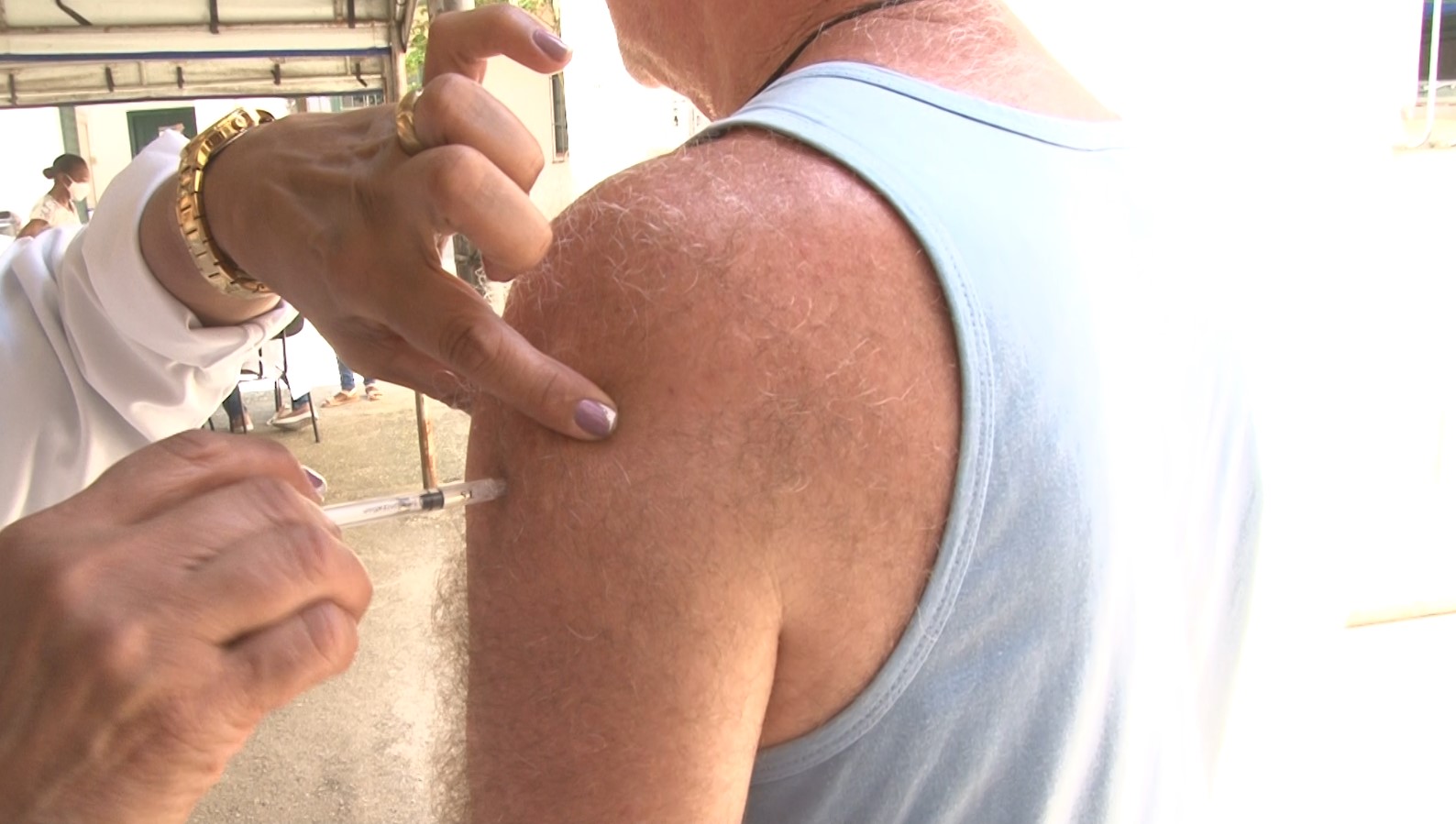 Vacinação da gripe tem apenas 34% de cobertura um mês após início da campanha