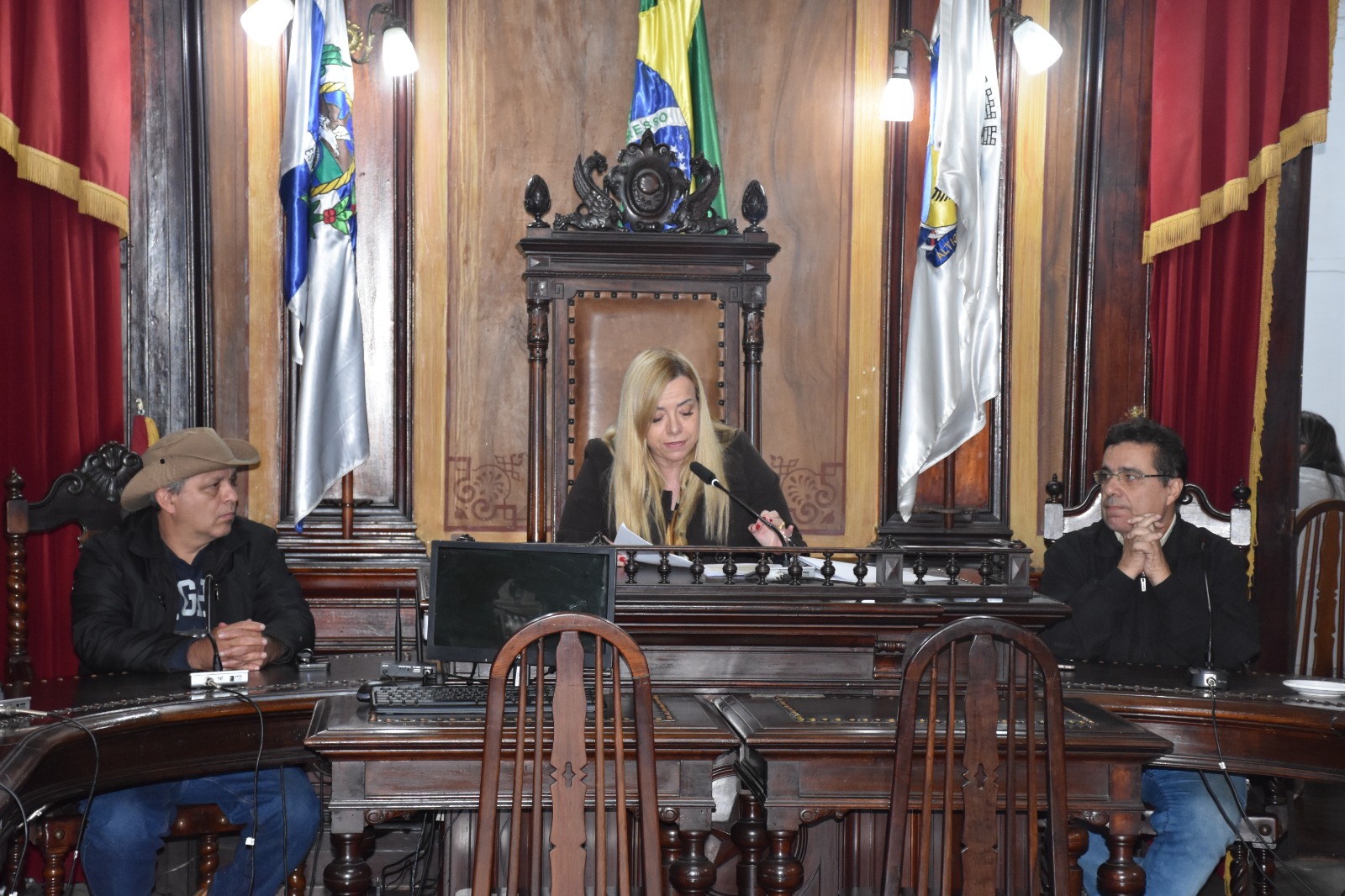 Sem a presença de representantes da prefeitura, audiência pública para debater sobre inclusão escolar é adiada