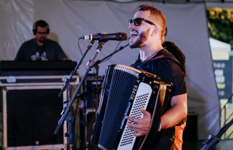 Arraiá do Amor resgata ritmos das festas juninas, homenageia artistas nordestinos e apresenta diversidade no repertório
