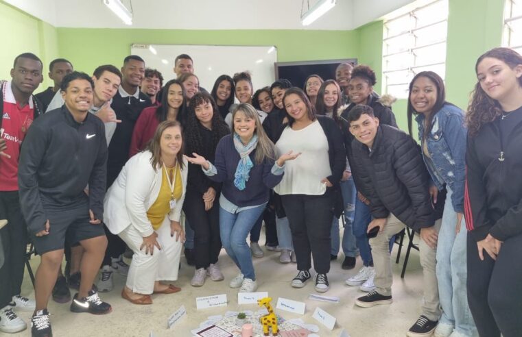 COMAC recebe equipe do Programa Municipal de Pacificação Restaurativa Petrópolis da Paz na semana da juventude