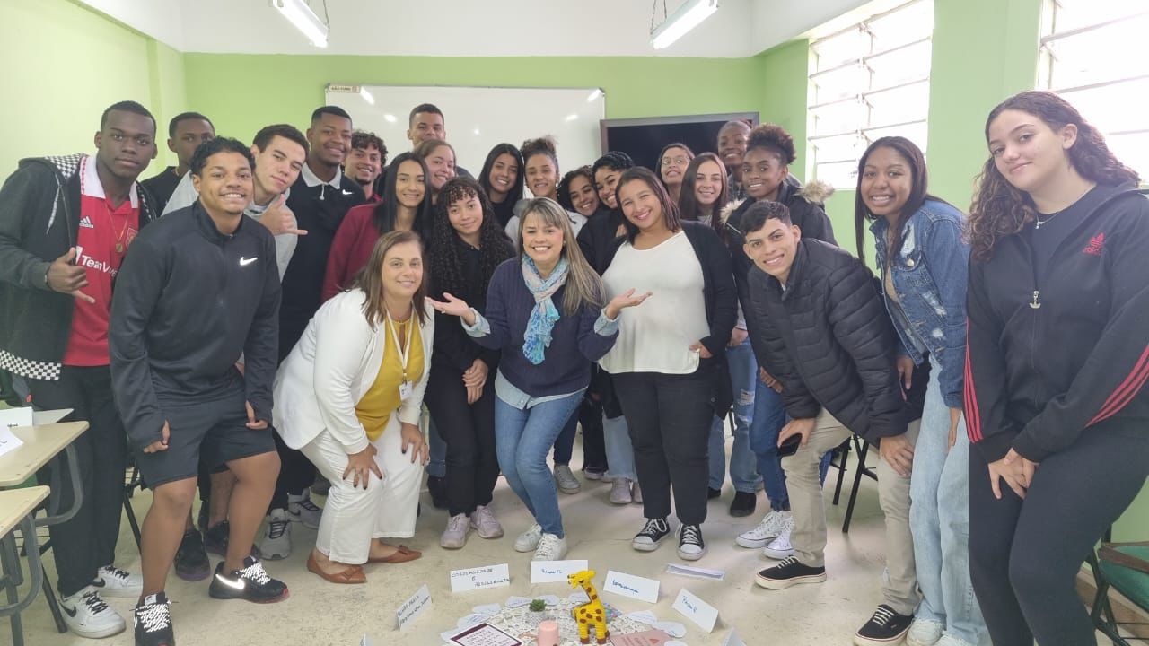 COMAC recebe equipe do Programa Municipal de Pacificação Restaurativa Petrópolis da Paz na semana da juventude