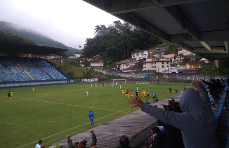 Após dois socorros médicos, Petrópolis FC vence por 1×0