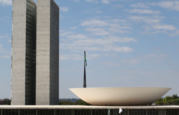 Com inclusão de gatilhos, Câmara vota arcabouço fiscal nesta quarta