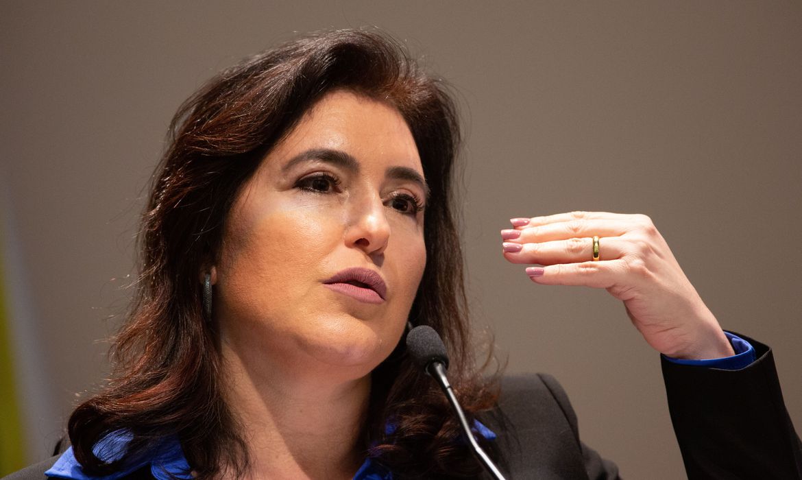 Pobres voltarão a ser prioridade no Orçamento, reafirma Simone Tebet
