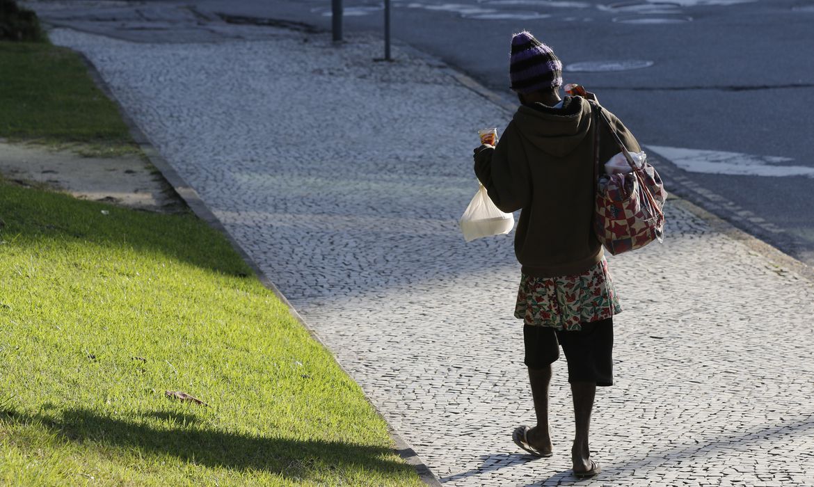 Encontro debate políticas de saúde para população em situação de rua
