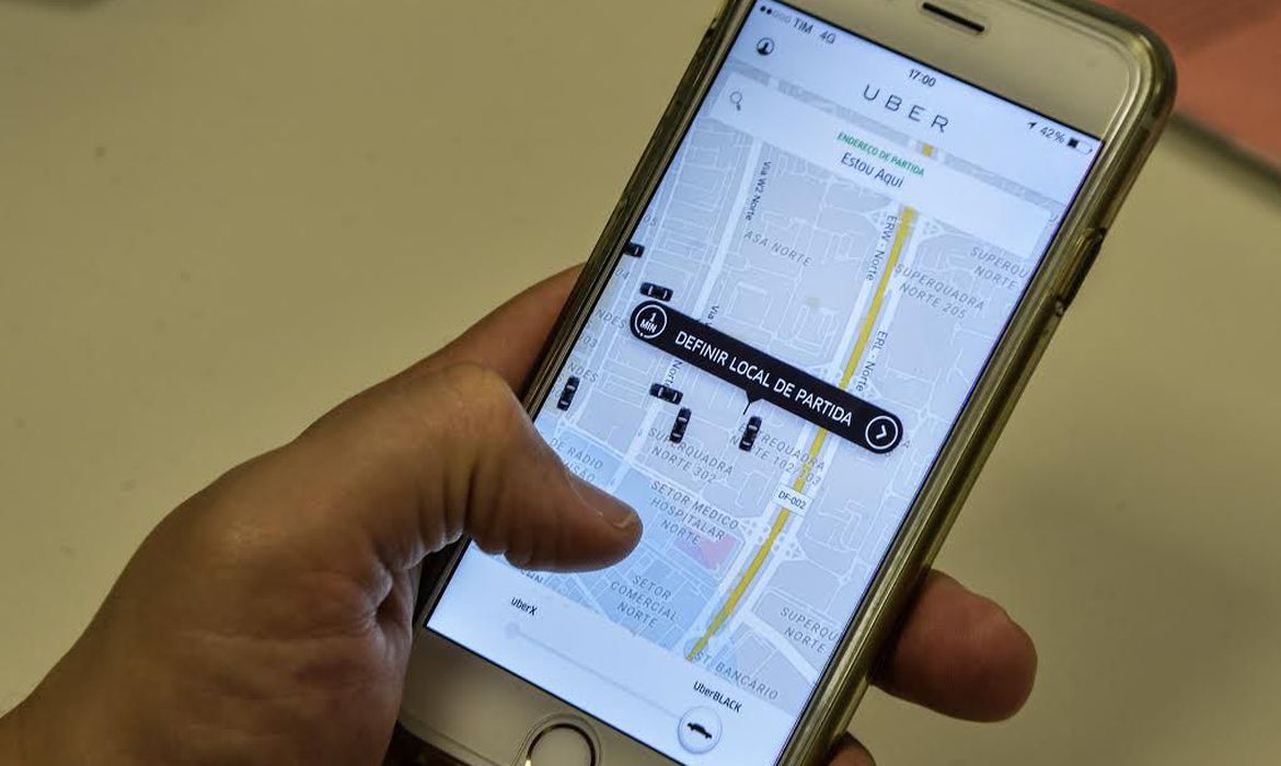 Plataforma integrada é alternativa à “uberização”, aponta especialista