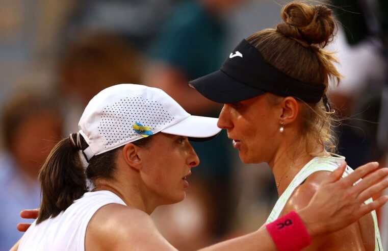 Bia Haddad luta, mas é superada por número 1 na semi de Roland Garros