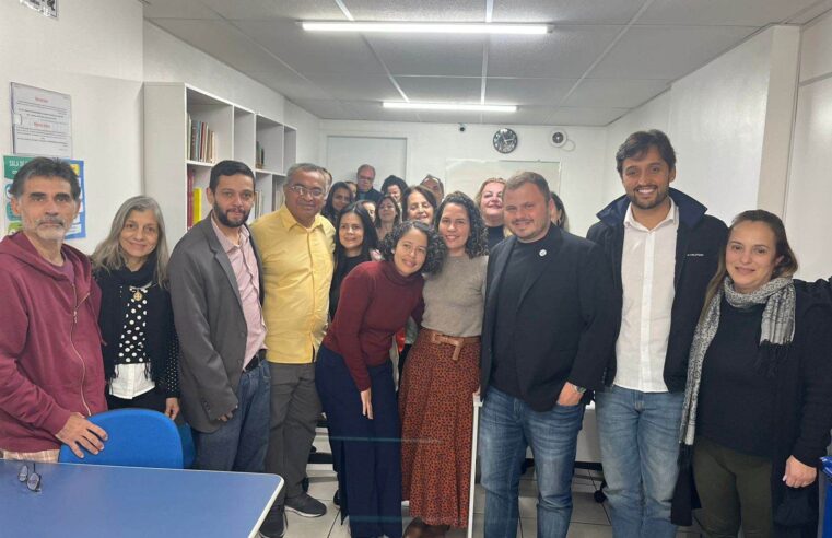 Presidente da Fundação CECIERJ João Carrillo visita as unidades do CEDERJ e do CEJA em Petrópolis-RJ