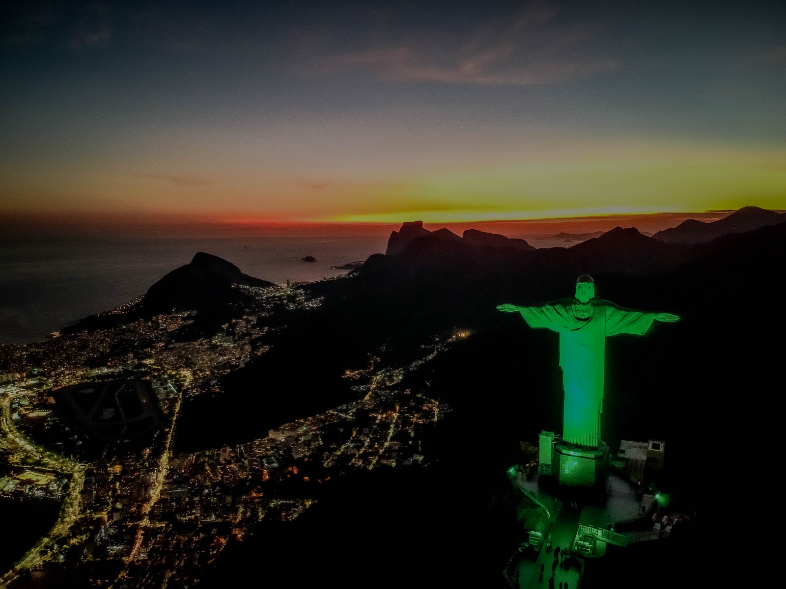 Cristo Redentor: de braços abertos para um mundo com mais energia verde