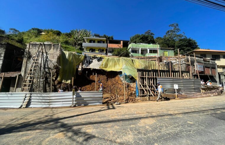 Obra de contenção em muro do Quissamã entra no último mês e é alvo de reclamações de motoristas e pedestres