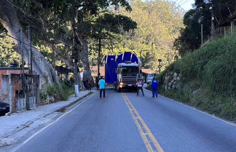 União e Indústria sofre fechamentos temporários e parciais para passagem de carreta