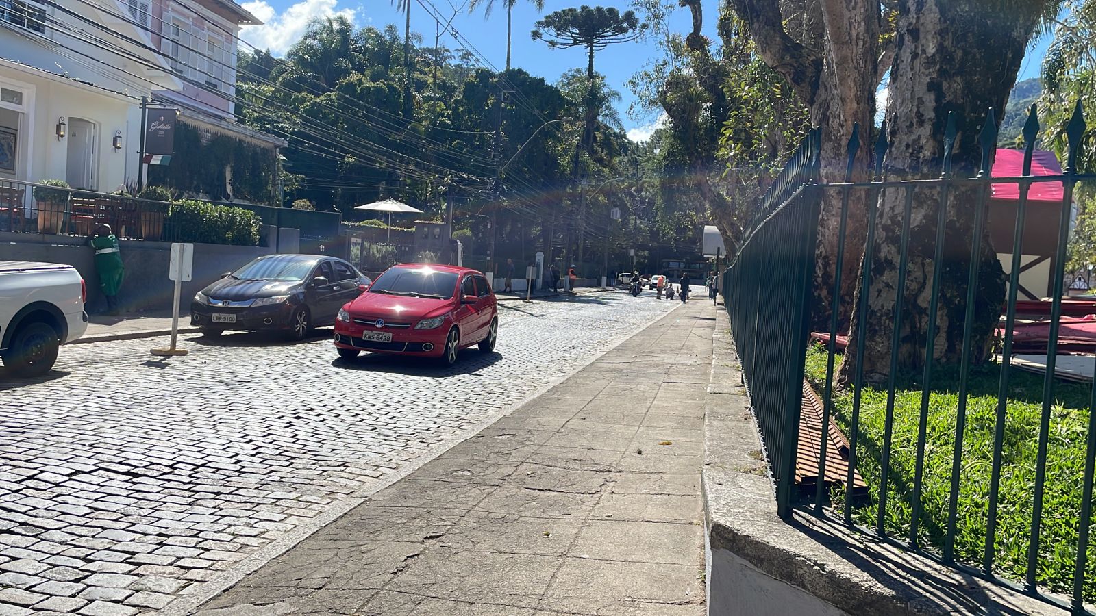 Rua Alfredo Pachá, em Petrópolis, fica em meia pista a partir desta segunda-feira para montagem da Bauernfest