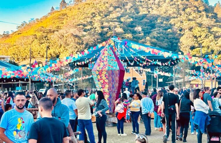 Arraiá do Amor encanta o público e reúne cerca de 35 mil pessoas em quatro dias de festa