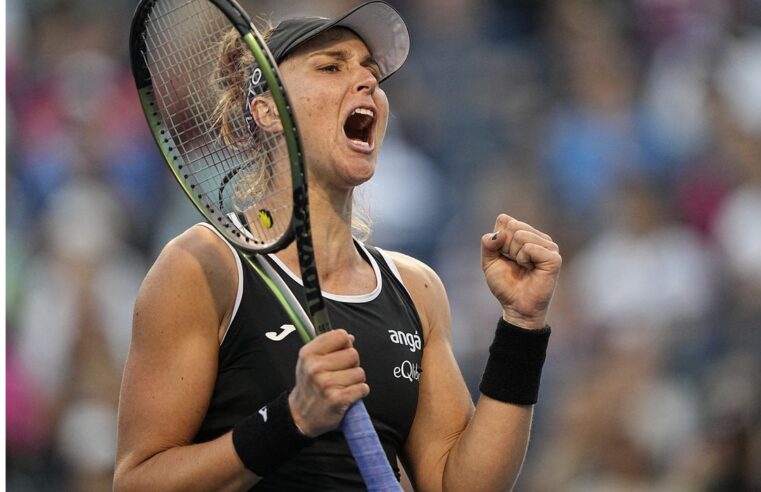 Bia Haddad cai para Danielle Collins na terceira rodada de Wimbledon