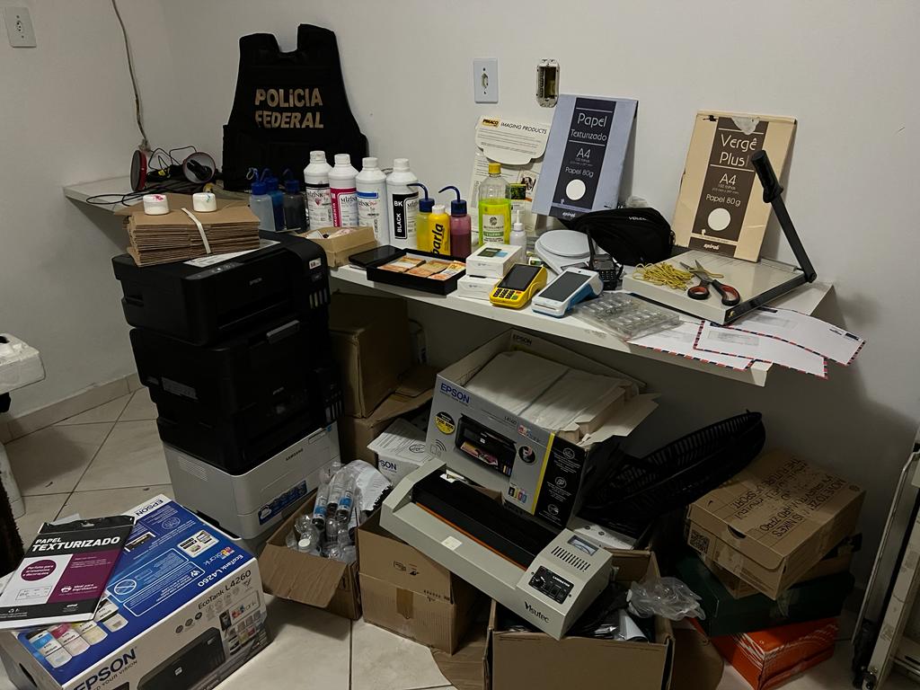 Polícia Federal deflagra Operação Carcará na Baixada Fluminense