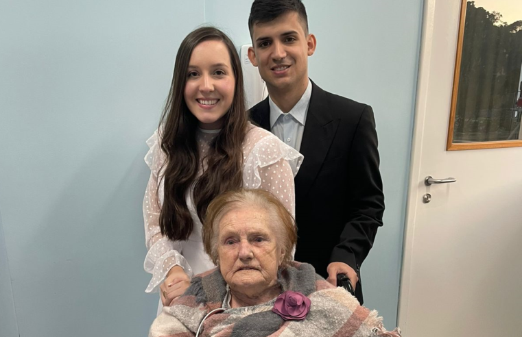 Ação na UTI Coronariana do Hospital Santa Teresa, em Petrópolis, permite a realização de um sonho de avó e neta