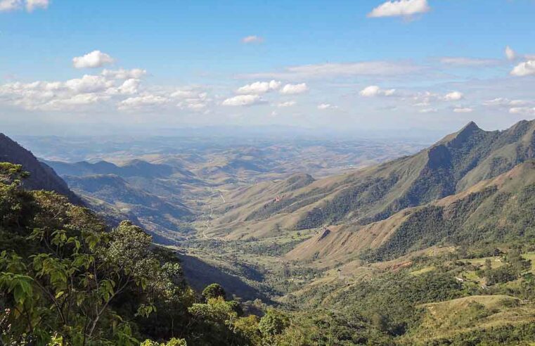 Secretaria do Ambiente e Cedae lançam projeto para recuperar cinturão verde no Rio