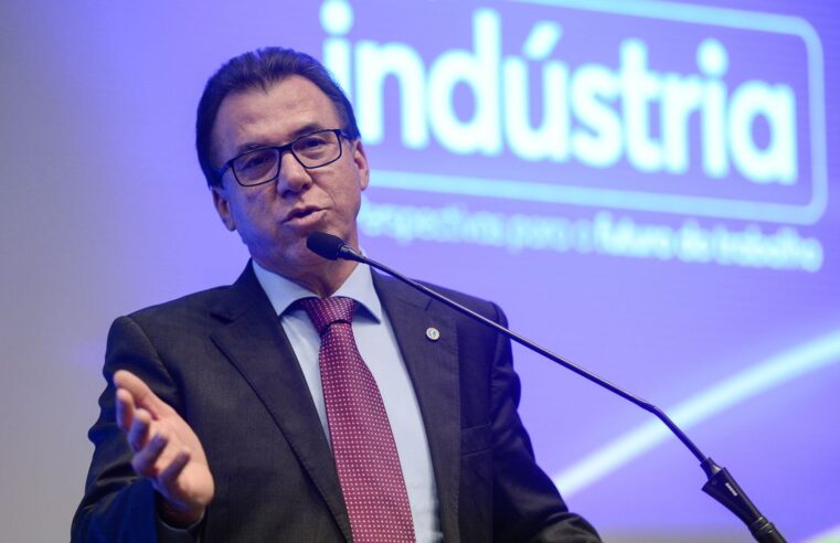 Ministro projeta mais de 2 milhões de empregos formais em 2023