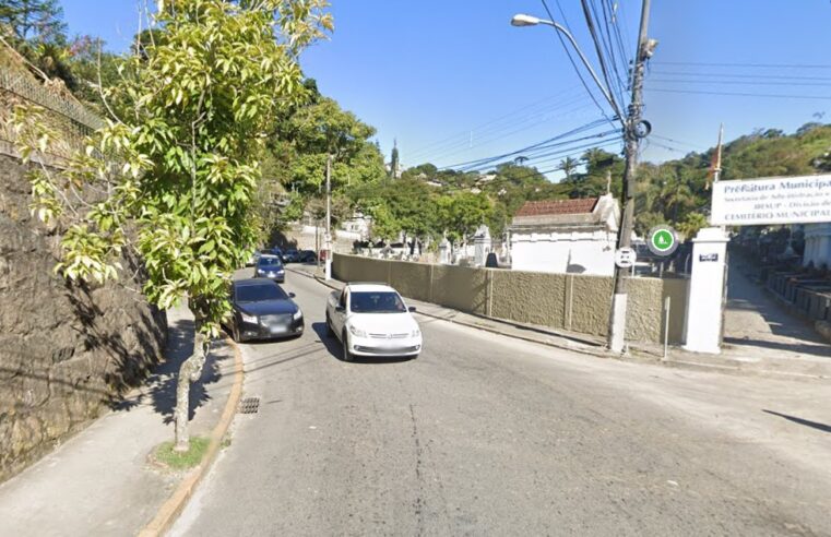 Rua Fabrício de Mattos interditada em Petrópolis