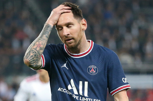 Messi é vaiado por torcedores do PSG em seu último jogo pelo clube