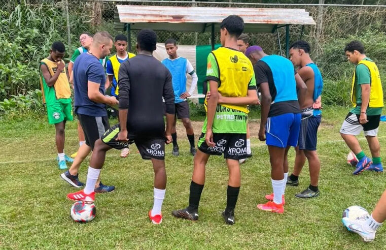 Seleção Petropolitana Sub-17 é convocada para partida contra Guapimirim