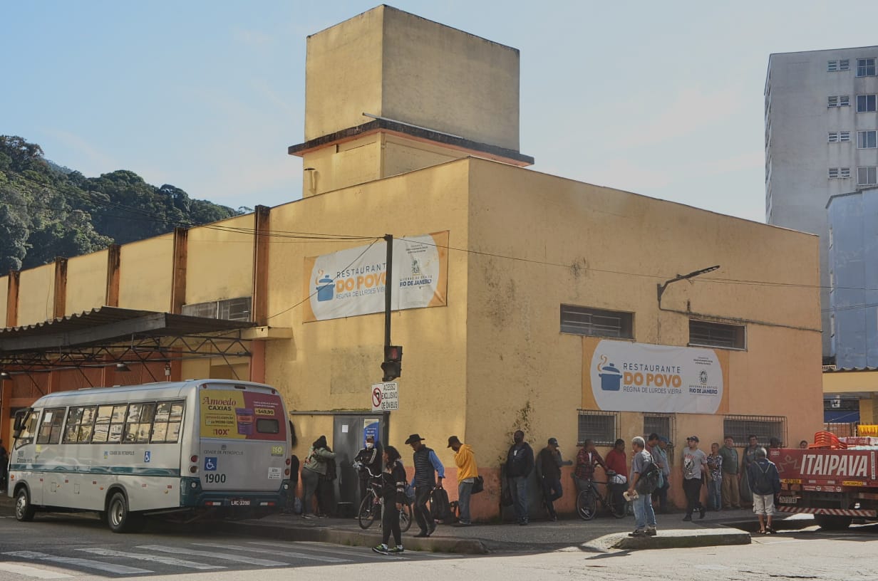 Governo do Estado vistoria reforma do Restaurante do Povo em Petrópolis