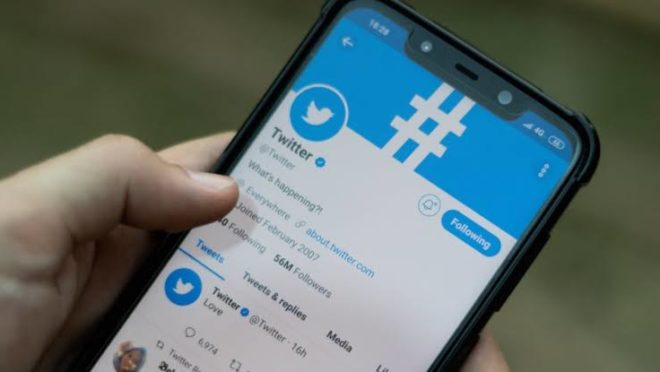 Usuários do Twitter passam a ter limite de leitura diário