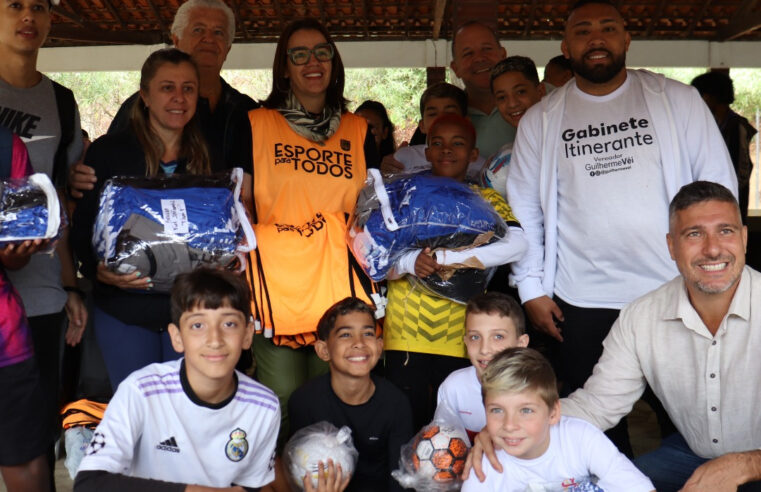 Parque Salutaris, em Paraíba do Sul, sedia retorno do projeto “Esporte para Todos”, recebe campo de grama sintética e novo chafariz