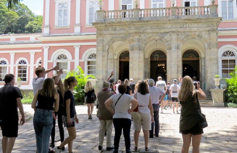 Turismo em Petrópolis gera 142 empregos no primeiro semestre de 2023