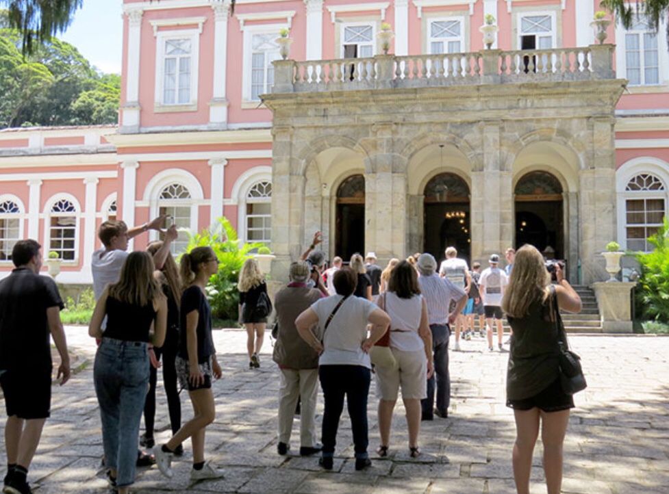 Turismo em Petrópolis gera 142 empregos no primeiro semestre de 2023