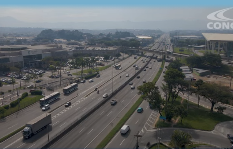 BR-040 com retenção de 3km em Duque de Caxias