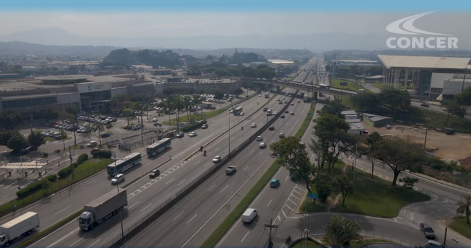 BR-040 com retenção de 3km em Duque de Caxias