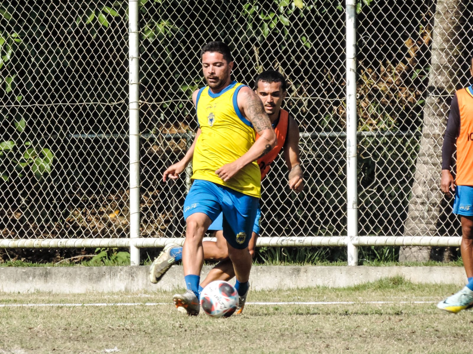 Petrópolis FC almeja vitória no clássico da Região Serrana contra o Friburguense