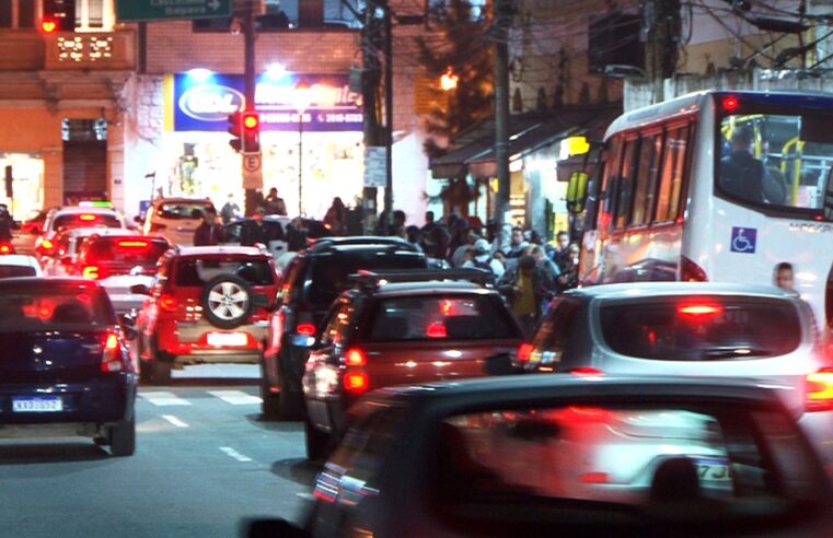 Novas lei de trânsito entram em vigor e motoristas devem ficar atentos as alterações