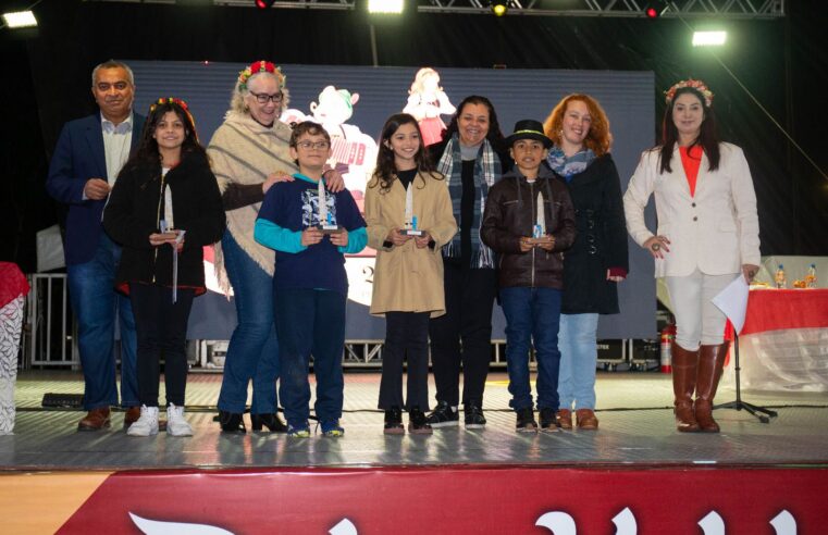 Estudantes da rede municipal são destaques do concurso de poesias da Bauernfest