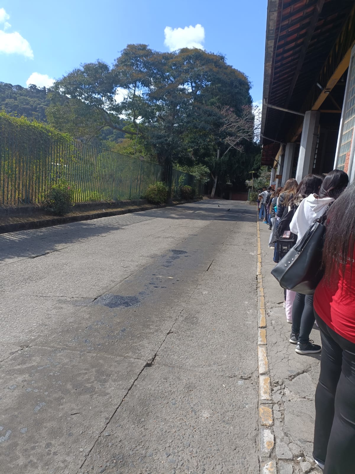 Representantes da sociedade civil repudiam aumento da tarifa de ônibus em Petrópolis