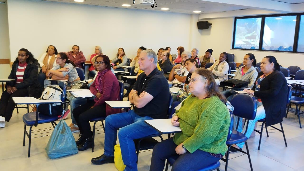 Instituto Yduqs oferece Programa de Alfabetização e Letramento de Jovens e Adultos para o segundo semestre de 2023 em Teresópolis
