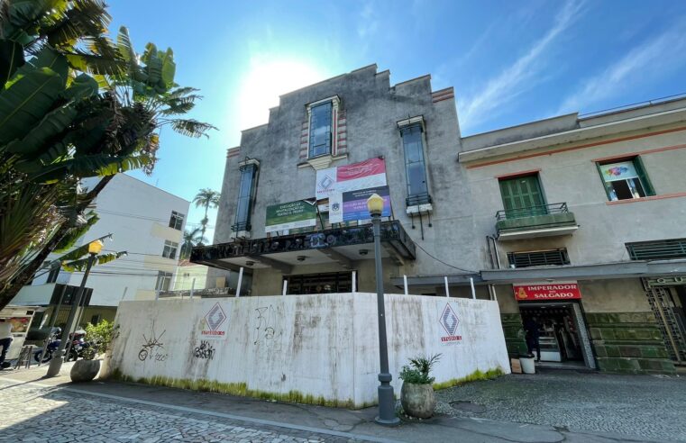 Licitação para nova empresa que ficará responsável pelas obras do Theatro Dom Pedro vai acontecer no dia 26 de julho: não há prazo para a retomada das obras