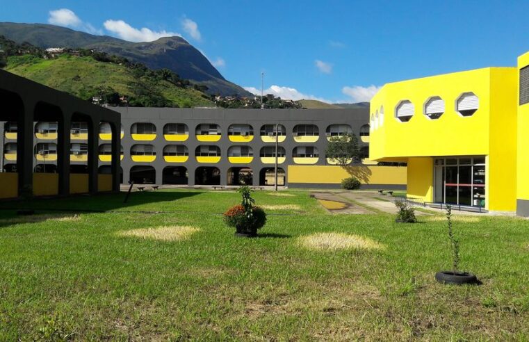 Escolas estaduais não tem aulas durante jogos da seleção