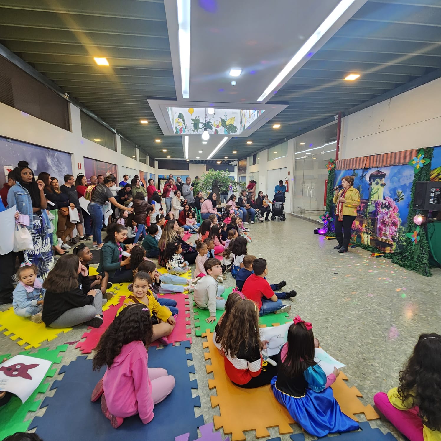 Agosto é dedicado ao automobilismo no Hipershopping Petropólis