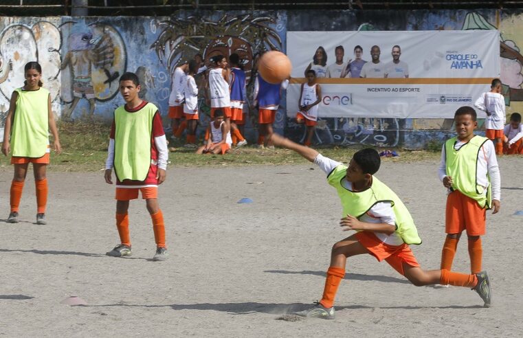 Projeto Craque do Amanhã leva esporte para 600 crianças em cidades da Baixada Fluminense