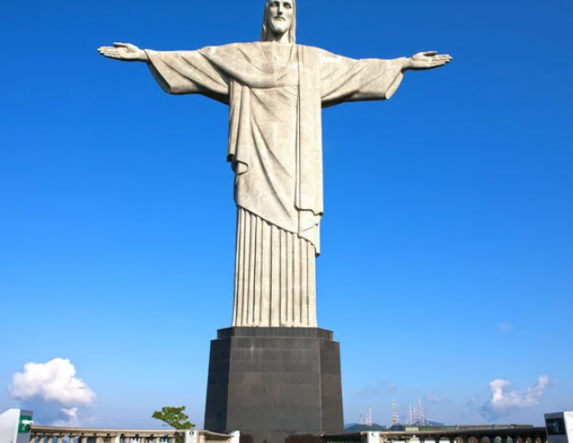 Cristo Redentor ficará verde e amarelo para estreia da seleção