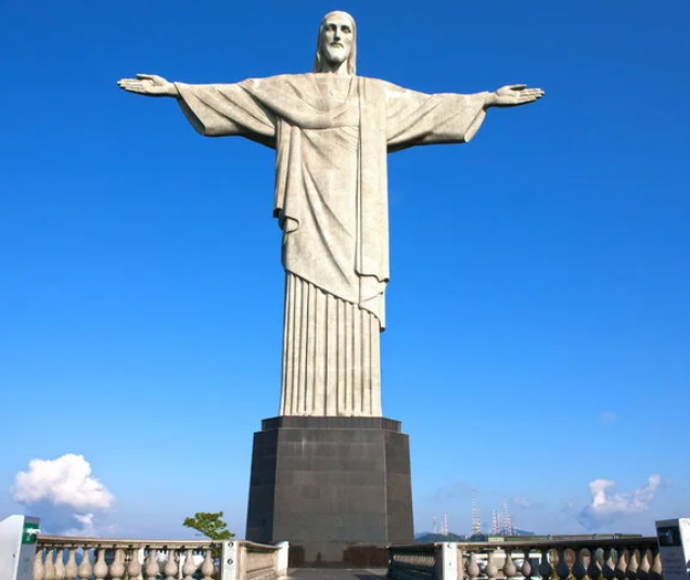 Cristo Redentor ficará verde e amarelo para estreia da seleção