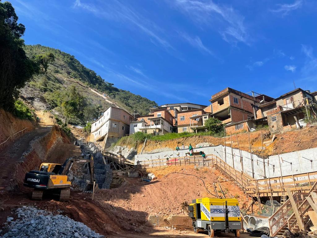 Famílias do Morro da Oficina podem optar por indenização ou unidade habitacional