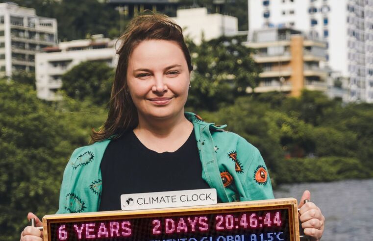 Relógio no Cristo Redentor alerta sobre impactos das mudanças do clima