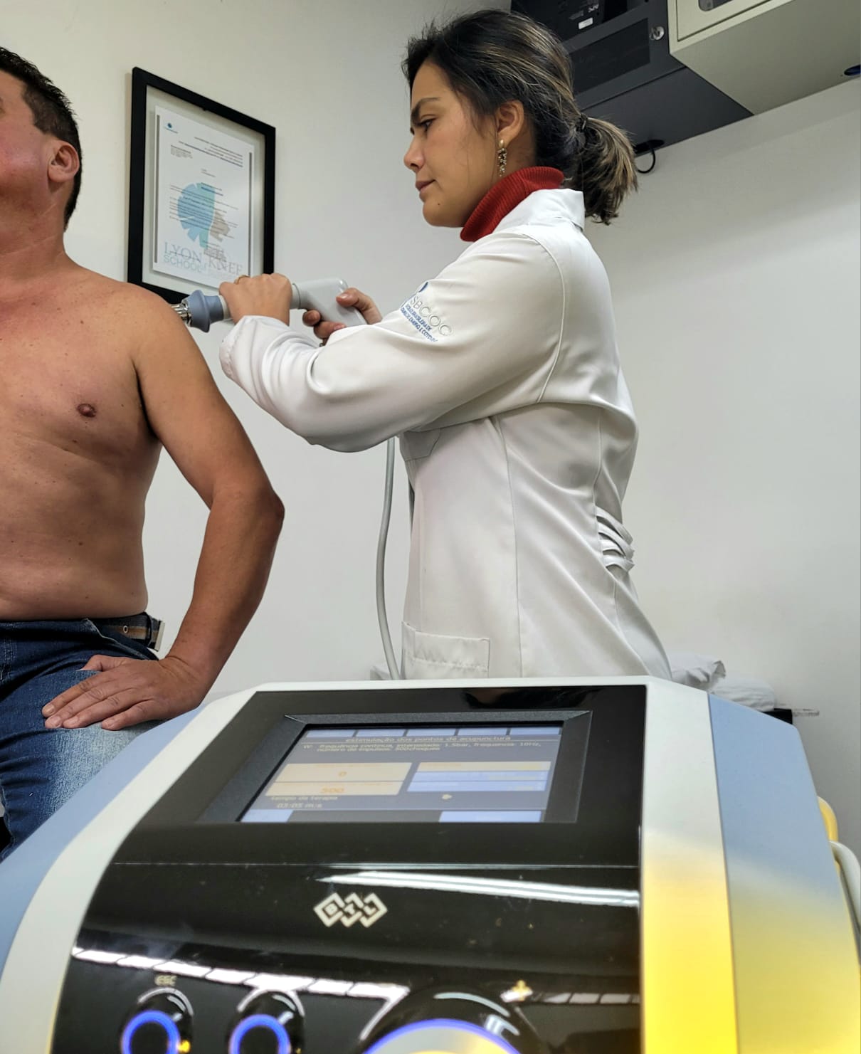 Terapia inovadora para problemas crônicos nos tendões chega a Petrópolis
