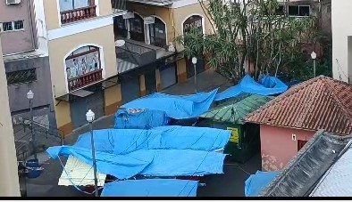 Defesa Civil emite alerta SMS de rajadas de vento de intensidade moderada a forte para o município de Petrópolis