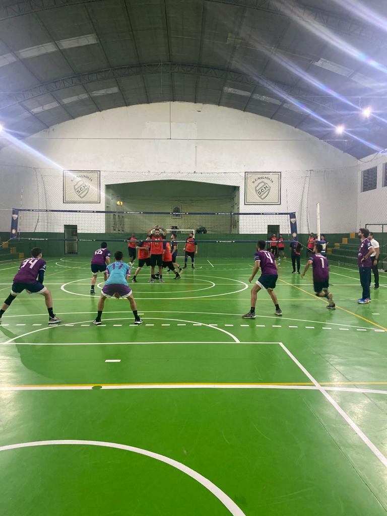 Segunda rodada do Campeonato Municipal de Voleibol Masculino é realizada em Petrópolis