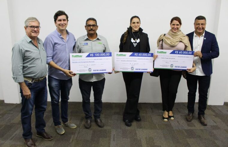 Produtores de Petrópolis e Paraíba do Sul recebem apoio do Estado para cultivo de uva