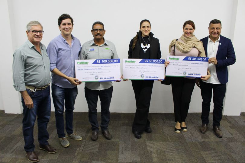 Produtores de Petrópolis e Paraíba do Sul recebem apoio do Estado para cultivo de uva